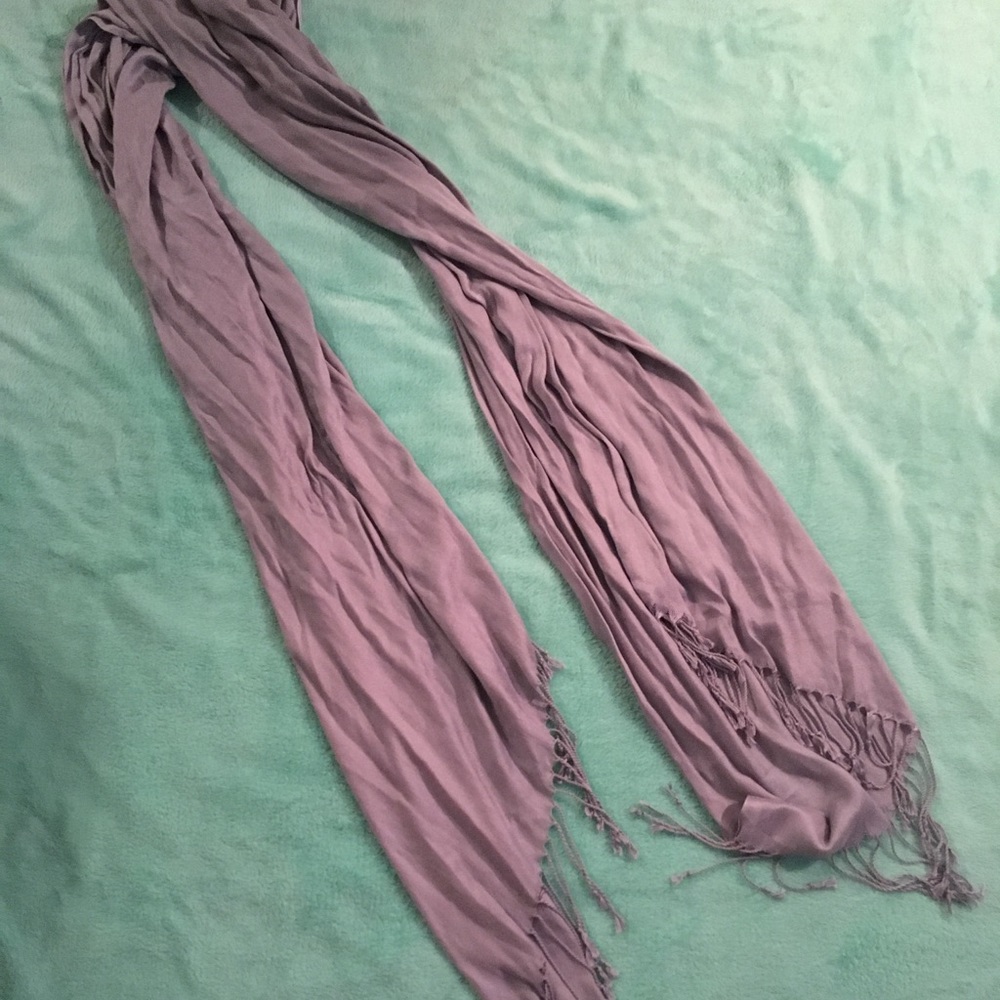 Gray scarf